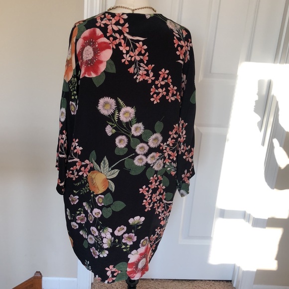 NWT Charlie B Reversible Kimono Wrap size Small - Picture 2 of 14